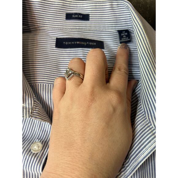 Mens- Button Down- Blue Pin stripe- XL- Tommy Hilfiger Cotton Long Sleeve - Picture 3 of 5